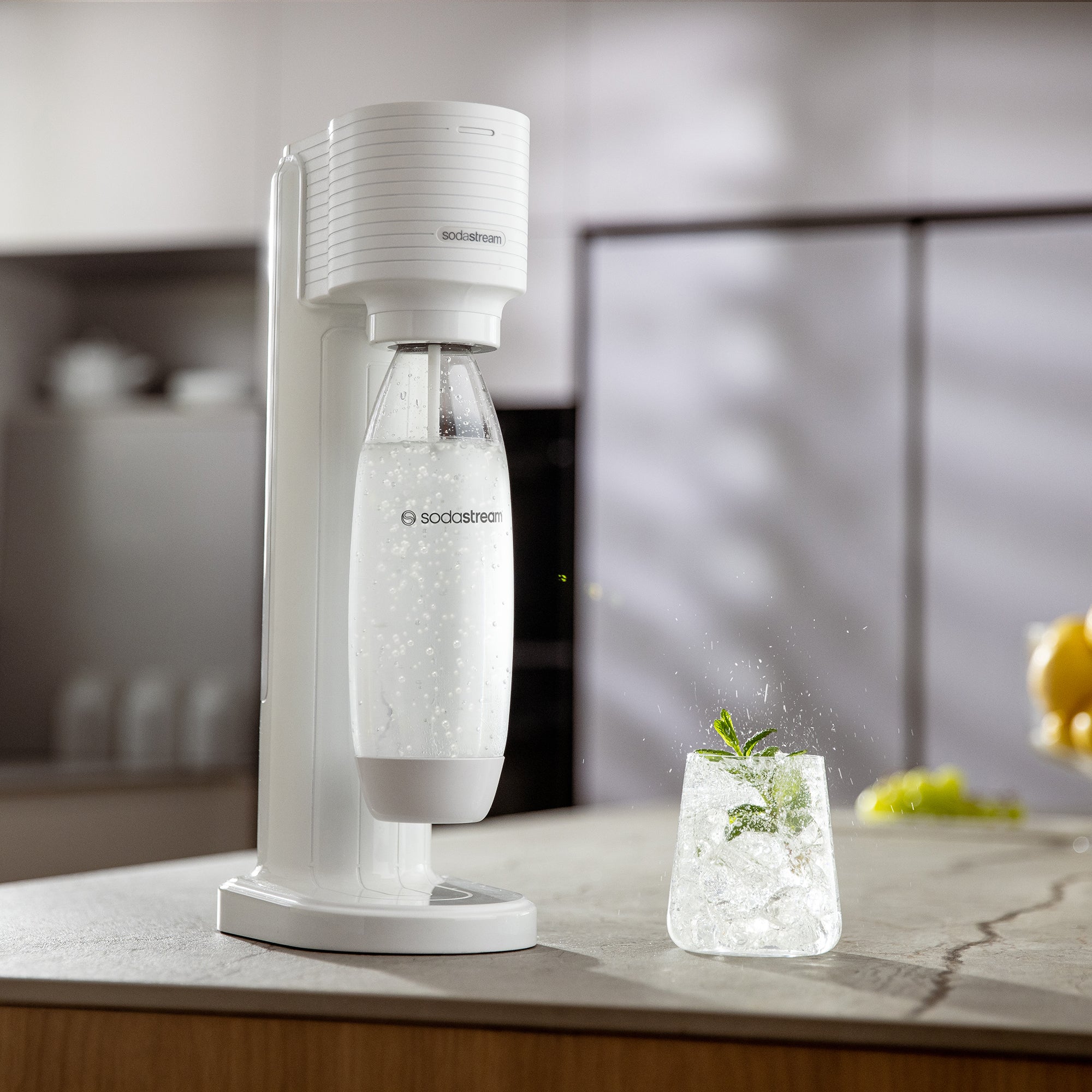 Machine SODASTREAM à eau gazeuse et sodas Gaia Blanche
