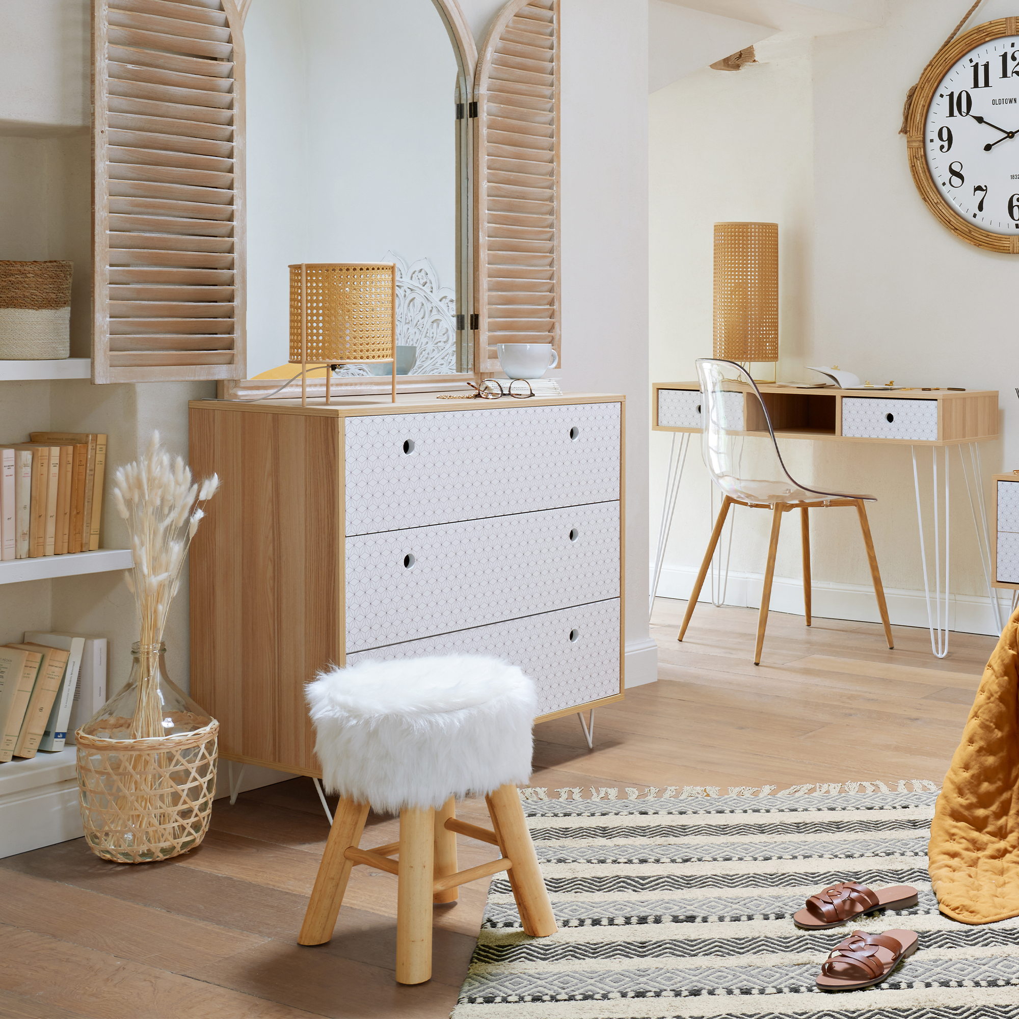 Tabouret Oslo fausse fourrure blanche