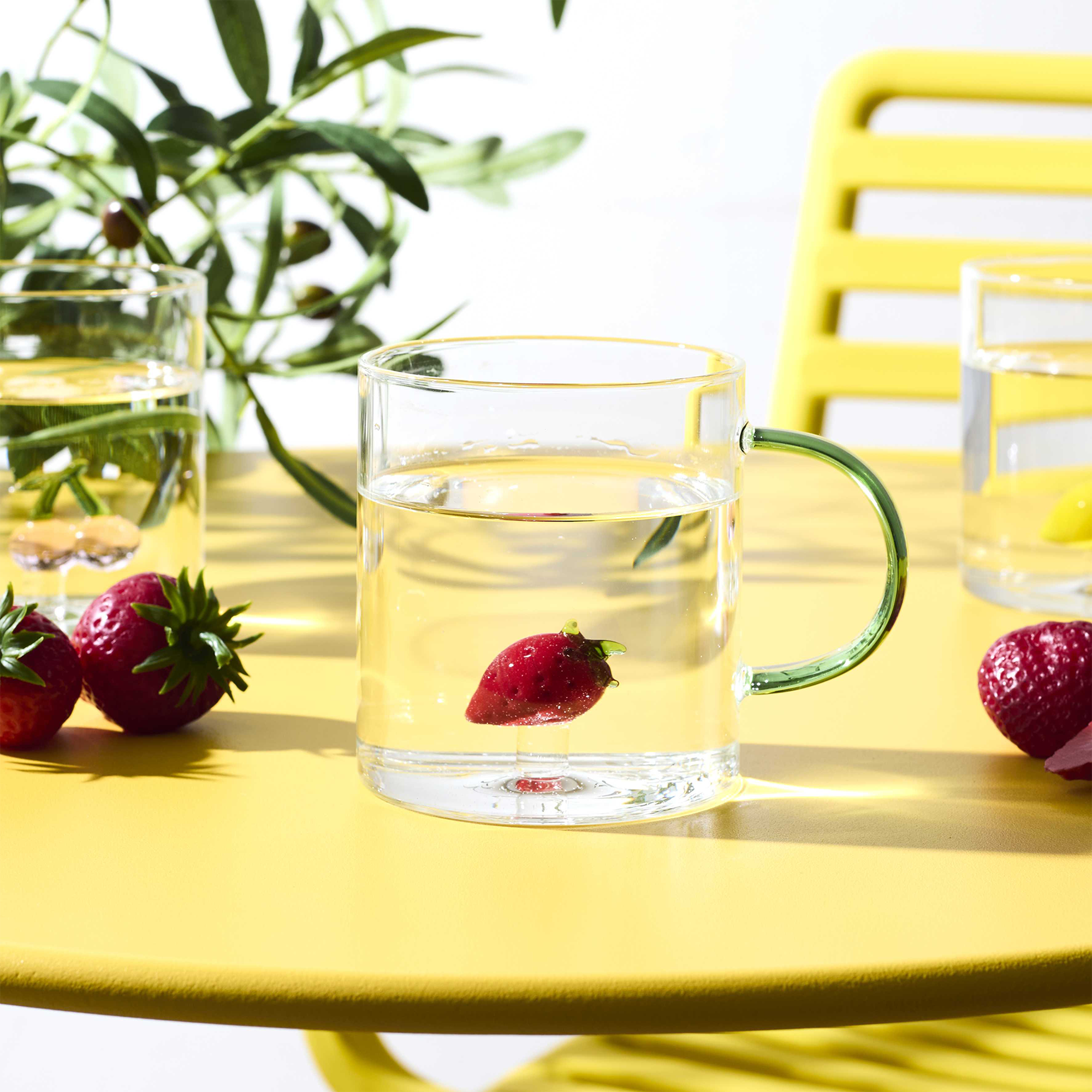 Mug en verre figurine fruit 30 cl