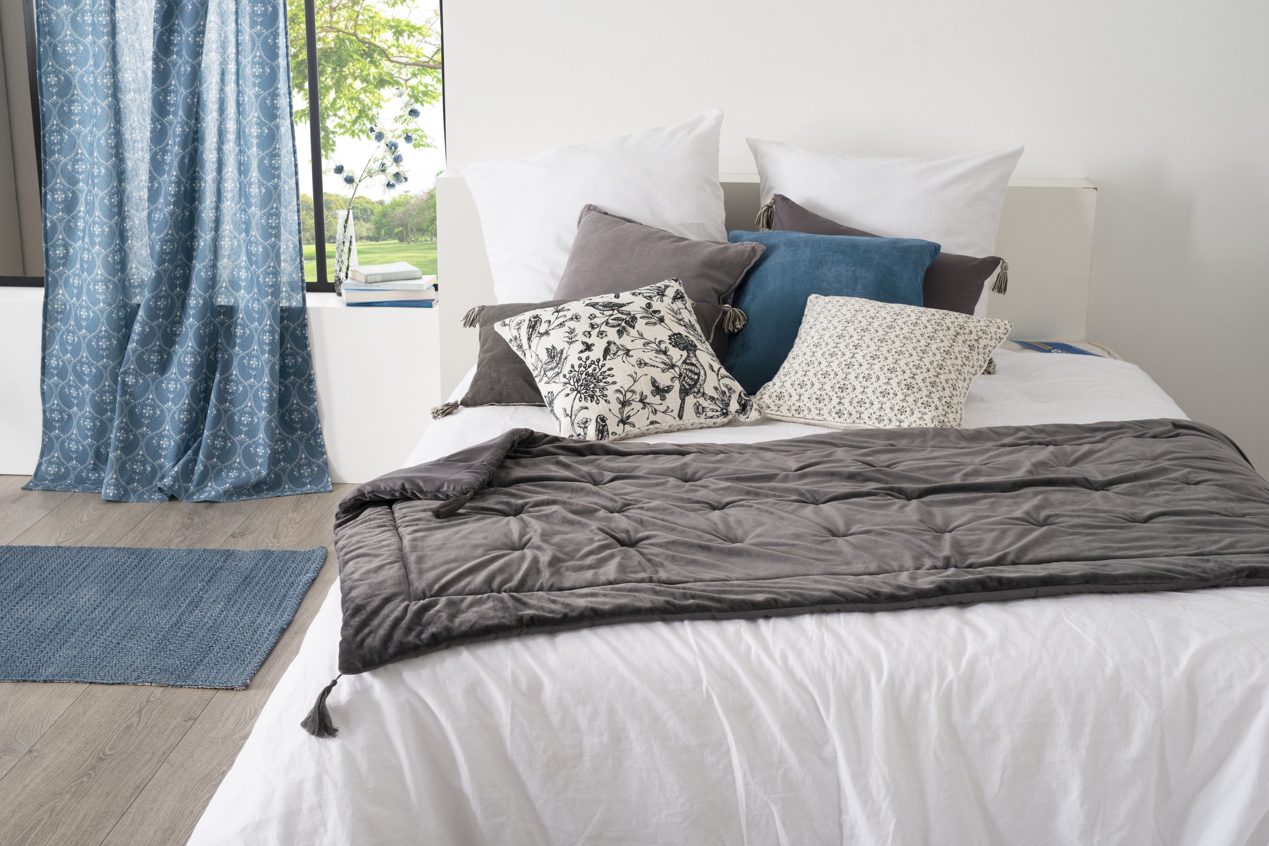 Édredon en velours gris