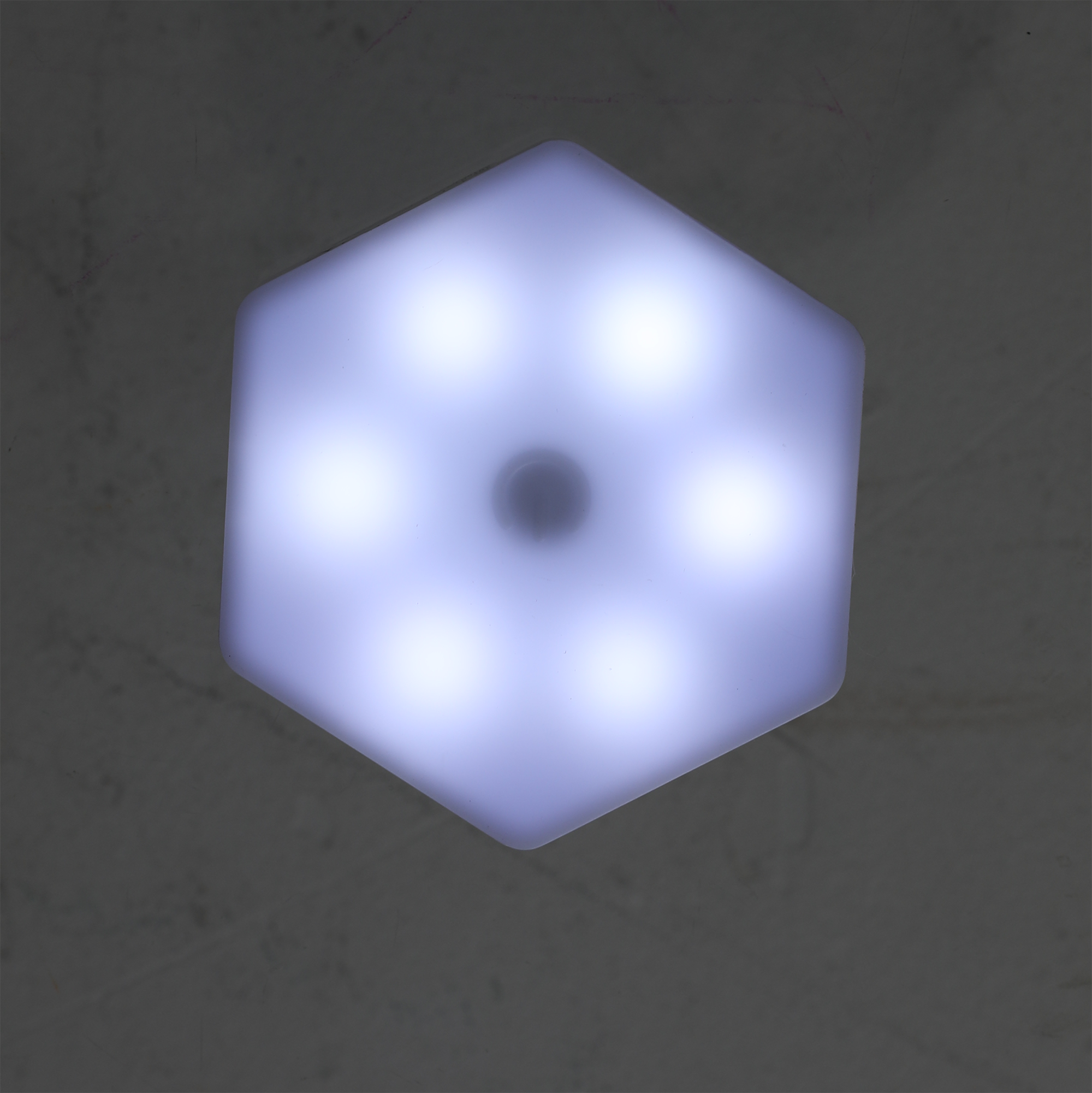 Lampe murale hexagonale X6 avec télécommande