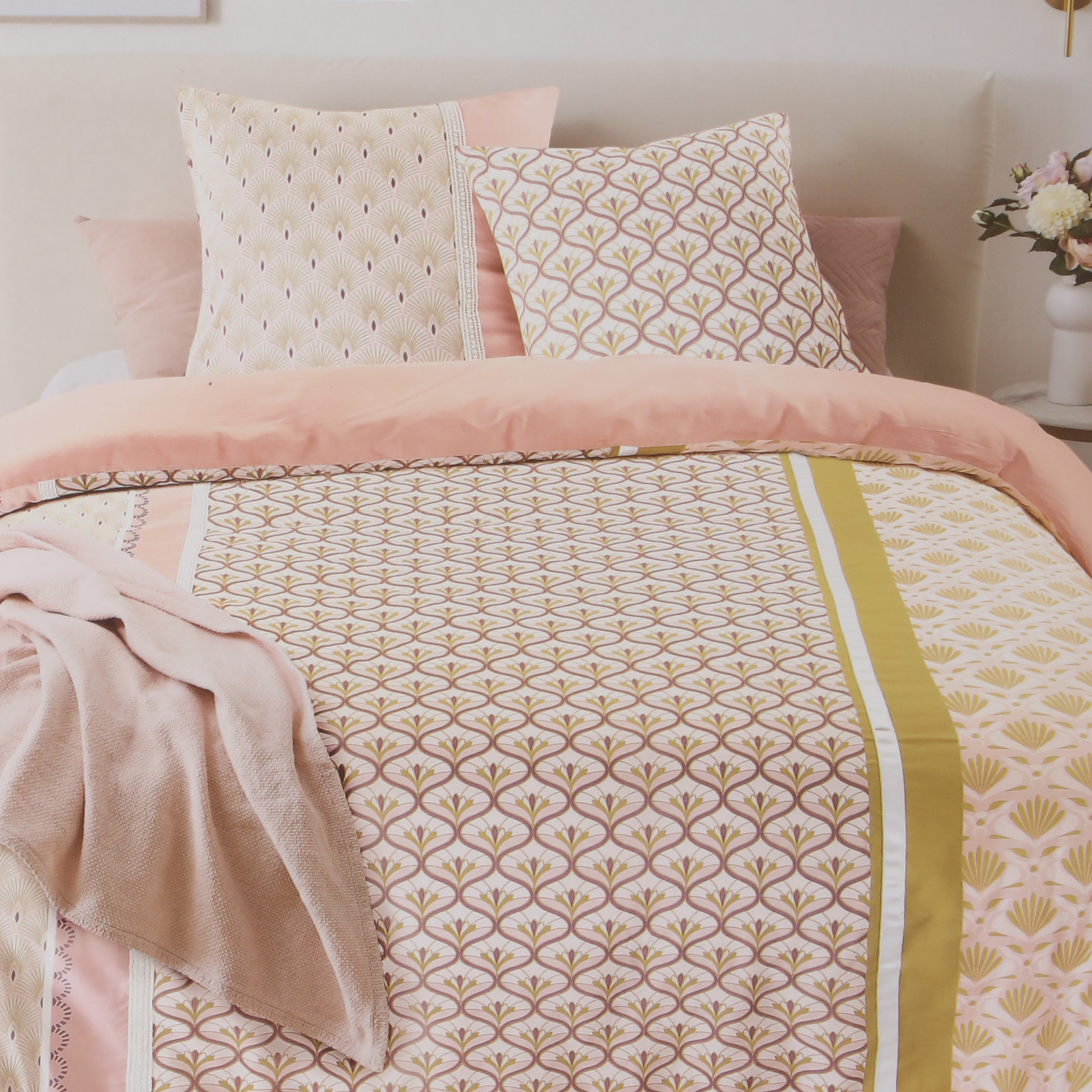 Parure housse de couette confection 260x240 cm + 2 Taies d'oreillers 63x63cm  - Rose
